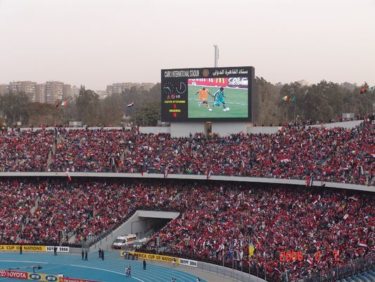 SMD P10 Écran LED du périmètre du stade sportif Panneaux publicitaires commerciaux