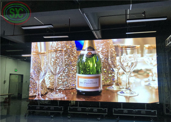 Écran LED couleur intérieur haute résolution et luminosité, adapté aux panneaux d'affichage numériques et aux systèmes d'information