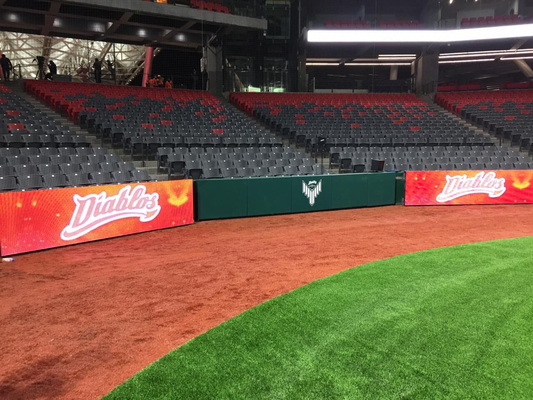 Écrans LED extérieurs étanches à l'eau P5 Stade de sport affichage LED du périmètre Grand stade
