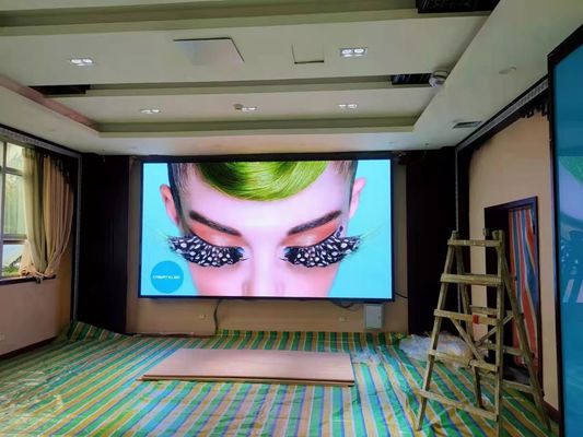 Écran d'affichage LED d'intérieur à petit pas P3 haute définition 576*576mm panneau d'affichage de panneau d'armoire de moulage sous pression