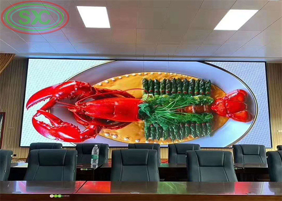 Écran LED en aluminium moulé à la main personnalisé à pleine couleur 2500 CD/m2 Écran publicitaire LED intérieur