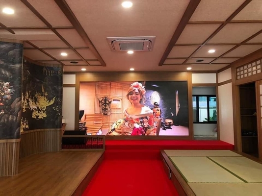 Présentation d'image claire et stable Affichage LED plein couleur intérieur pour salle de réunion et publicité