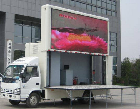 Écran LED P6 mobile et automobile Affichage vidéo monté IP65 1920Hz résolution intérieur affichage LED en couleur