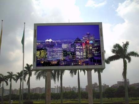 Écrans haute définition pour la publicité en plein air