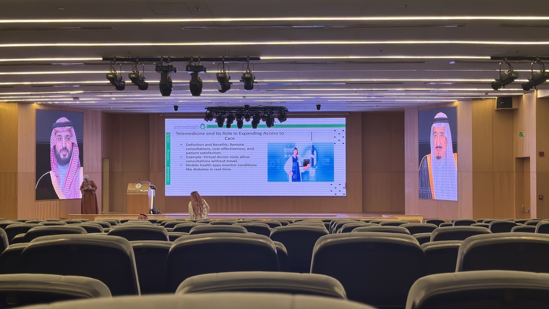 Écran mural vidéo HD LED intérieur P2.6mm Panneau d'affichage d'écran de scène 500x500mm