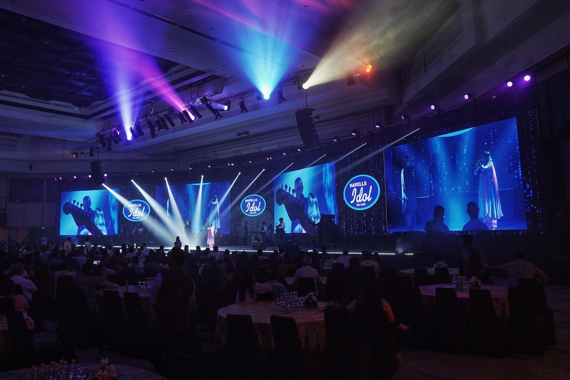 Panneau publicitaire LED P3 4K HD panneau vidéo LED intérieur P3 unité 576x576mm, système Novastar, luminosité 1200cd, taux de rafraîchissement 3840hz