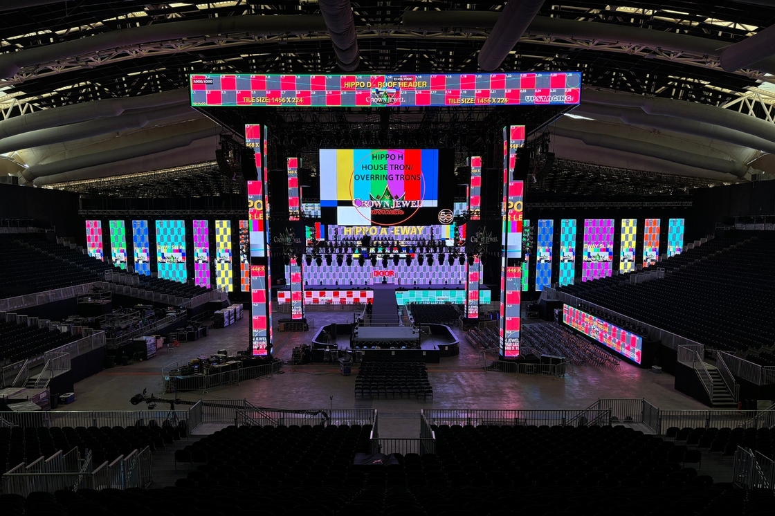 Écran d'aluminium à moulage sous pression Installation fixe/location Salle de conférence personnalisable Ultra HD P2.5 Petit écran LED à couleur complète intérieur