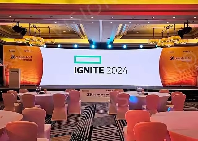 Affichage à LED SCXK-RGB Flexible Location en une seule couleur et en deux couleurs Écrans à LED Pas de fantômes ou de retards Personnalisables dans n'importe quelle taille