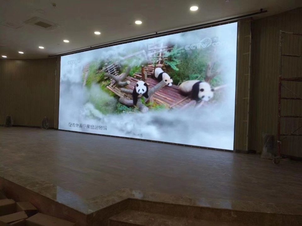 Location d'affichage LED plein couleur extérieur en aluminium sous pression pour stades, aéroports et centres commerciaux