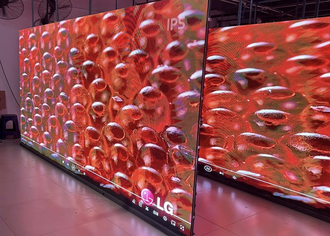Location P3 RGB Écran publicitaire LED résistant à l'eau extérieur DC5V Pour stades et centres commerciaux