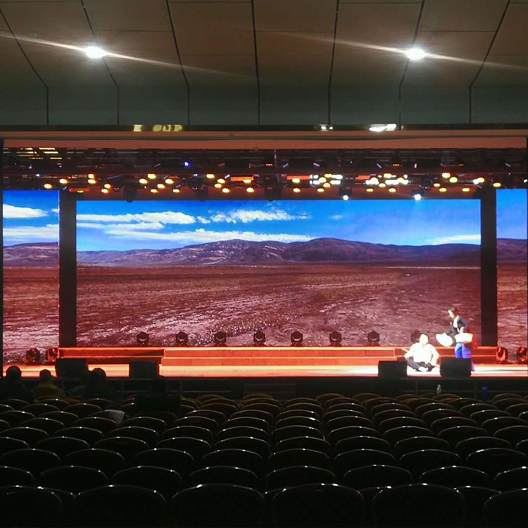La haute résolution régulière p4 de qualité a mené le panneau screen/P4 visuel mené polychrome d'intérieur mené d'intérieur du panneau d'affichage SMD2121