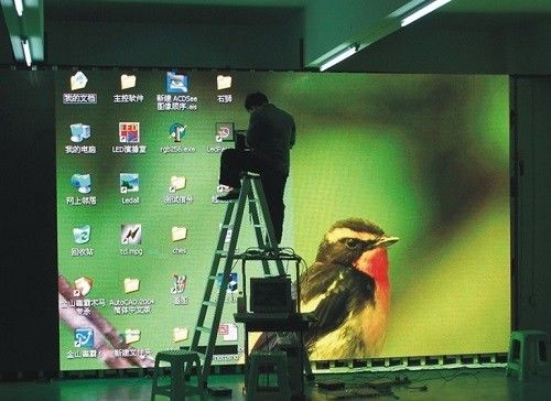 Écran LED intérieur à étape fixe P3 P4 P5 P6 HD Flexible Pas de tache d'écran LED