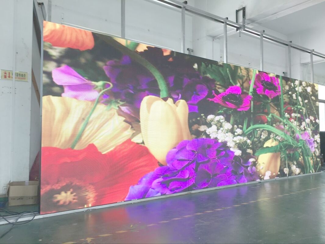 Affichage LED à couleur complète à haute résolution pour un centre commercial à faible consommation d'énergie