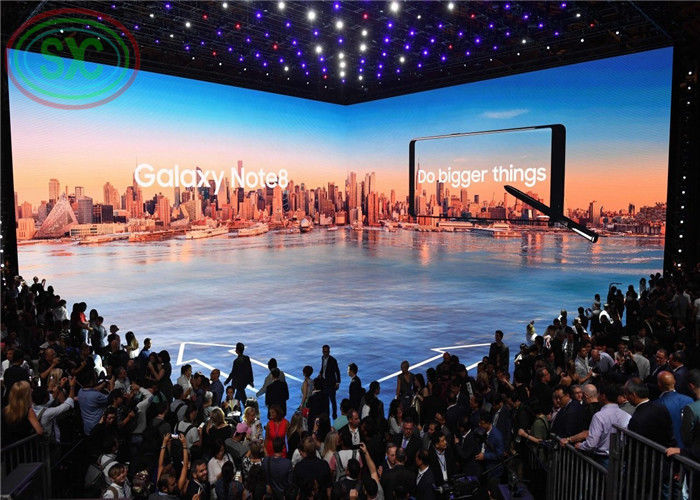 P1.2 - P4.8 Affichage LED personnalisé sans traînée HD flexible imperméable à l'eau Installation facile