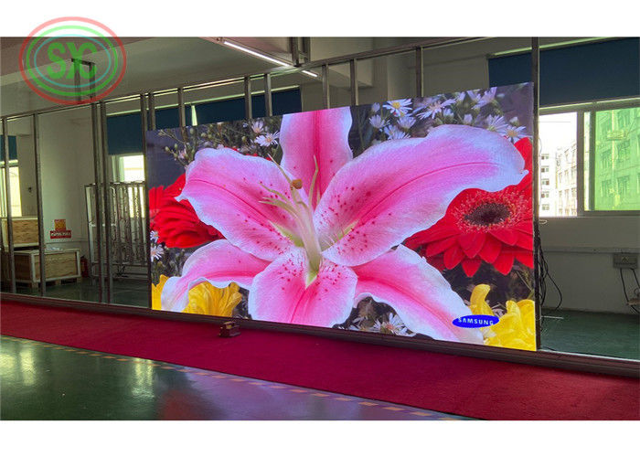 Écran LED transparent de type LED SMD2121 avec résistance à l'eau IP43 et poids du module 0,2 kg/PC