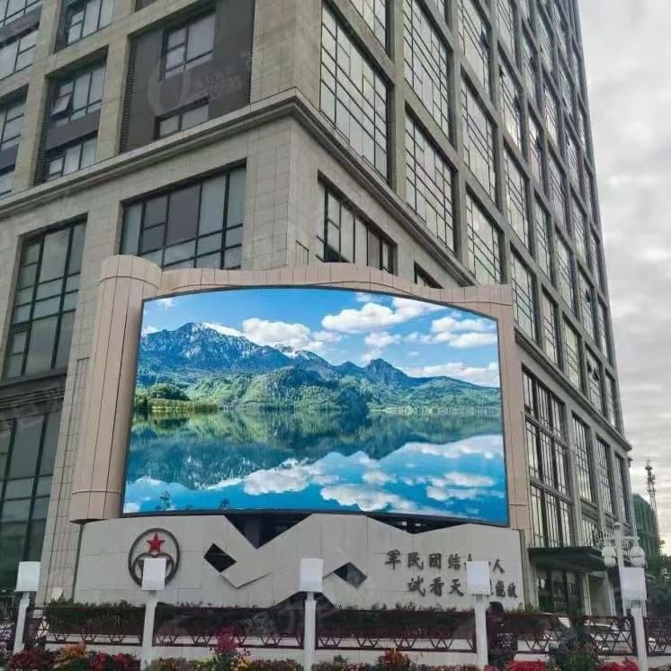 Affichage LED plein couleur extérieur p6 avec une longue durée de vie de 100000 heures et des performances pour la publicité continue et l'utilisation de l'écran mobile