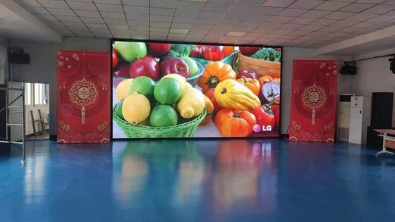 Bon prix écran imperméable extérieur d'intérieur visuel polychrome d'affichage à LED de panneau de mur de 500X500mm P4.81 SMD Pantalla LED en ligne