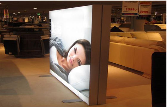 Bon prix P2 Écran LED SMD 512*512 / 3G WIFI Affichage LED à couleur entière à l'intérieur Affichage vidéo LED haute définition 250000K en ligne