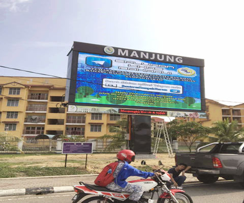 Bon prix Panneau d'affichage LED extérieur étanche P10, pixel 10 mm, 600W/M² Affichage couleur en ligne