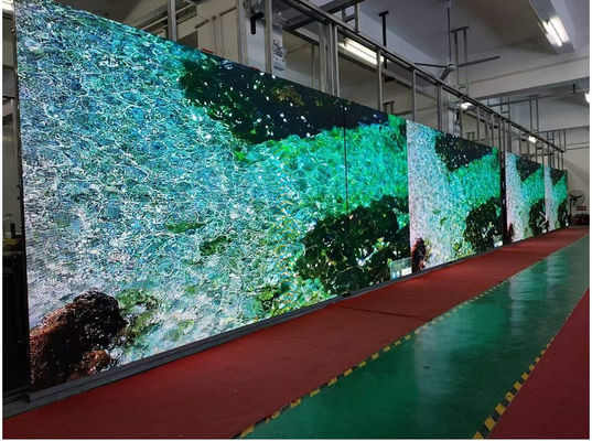 Bon prix P3.91 Affichage LED suspendu en couleur à l'intérieur Densité de pixels 40000/m2 en ligne
