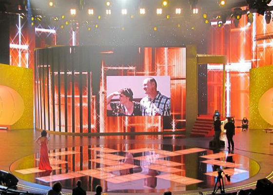 HD GB P4 Location d'écran LED pour scène intérieure Concerte/conférence Garantie de trois ans