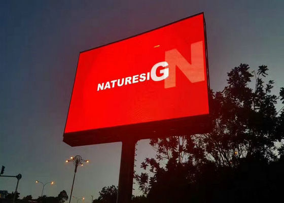 Bon prix COB P4 Grande scène LED Location écran plein couleur / défilé de mode avec écran publicitaire LED haute puissance en ligne