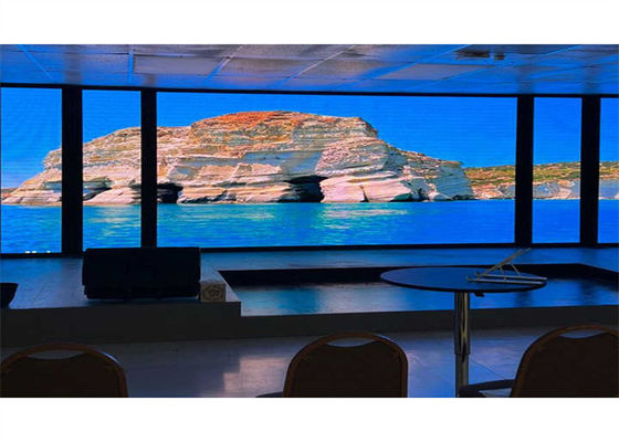 Affichage LED de location à haute luminosité avec une hauteur de pixel de 3,91 mm et des modules de 500 x 500 mm pour des visuels clairs