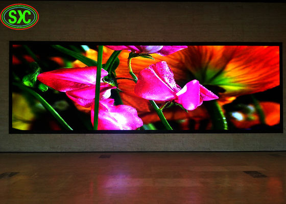 Bon prix Affichage LED SMD haute résolution P2.5 avec contrôle sans fil 3G/4G pour la publicité intérieure en ligne