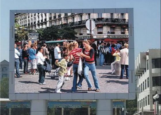 Taux de rafraîchissement élevé 3840 Hz Panneaux d'affichage LED à tension de travail DC5V et à longue durée de vie