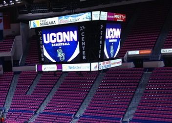 Stade extérieur affichage LED cri publicitaire P10 en couleur complète 960 * 960mm panneaux d'affichage