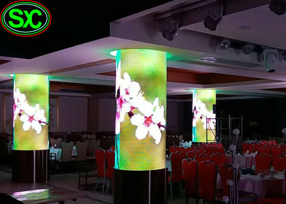 Bon prix P4 d'intérieur a fixé annoncer les écrans cylindrique incurvés par écrans d'affichage à LED de LED en ligne