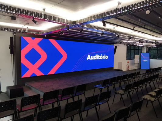 Écran LED haute résolution P2.6 Écran LED couleur entière intérieure avec 160000 pixels/m sup2 500*500mm Taille du module