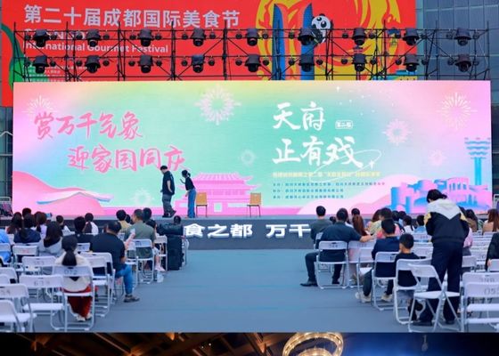 P10 Outdoor Full Color LED Aluminium moulé sous pression, 8500 Nits, garantie de 3 ans