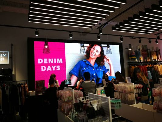 Bon prix P10 Écran d'aluminium LED haute définition à couleur pleine résistance à l'eau extérieure en ligne