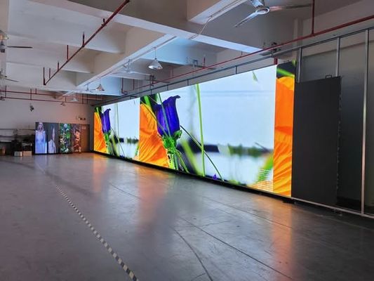 RGB 3 en 1 configuration de pixels extérieur paroi LED en couleur avec encapsulation SMD2121