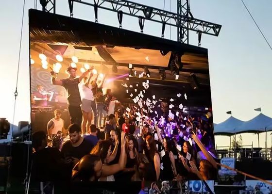 Écran en aluminium sous pression Boîte de fer / Location Commercial Freestanding Outdoor Affichage LED Full Color Pour la publicité dans la rue et les supermarchés