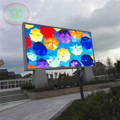 Bon prix Écran de panneau d'affichage à LED de 5500 nits pour des solutions publicitaires polyvalentes en ligne