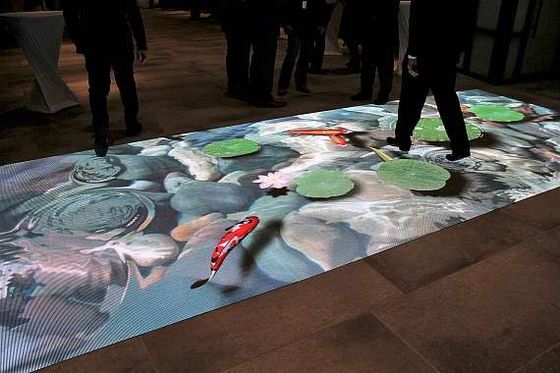 Plancher de danse LED 220V avec système de contrôle DMX512 et taux de rafraîchissement de 3840 Hz/s