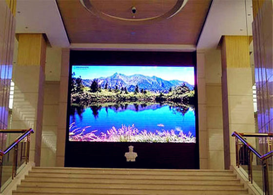 P3.91mm Affichage LED à couleur entière intérieure 250x250mm Module 1000cd/m2 Lumière