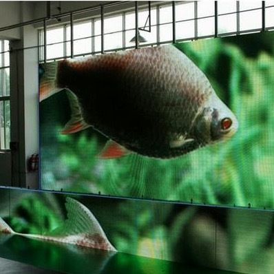 Affichage à LED à petite hauteur de pixel avec norme CE/ROHS/FCC et résolution de 640000 points/m2