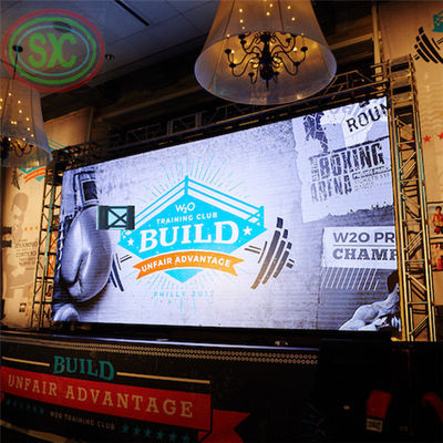 Écran LED à couleur complète intérieur à haute densité 112896 points/m2 avec matériau en aluminium coulé sous pression et taille du module 250*250 mm