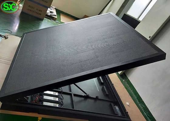 L'avant orienté vers le service avant polychrome extérieur de l'affichage P8 ouvert a mené l'écran