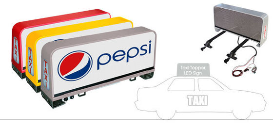 Affichage de panneaux LED imperméable à l' eau, écran plein couleur extérieur sur le toit du taxi double face