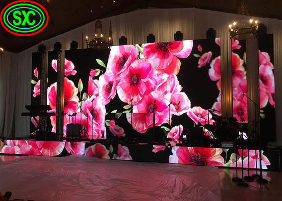 Bon prix Affichage à LED de location d'intérieur P2 P3 P4 128 * de la décoration HD de mariage résolution 64 en ligne