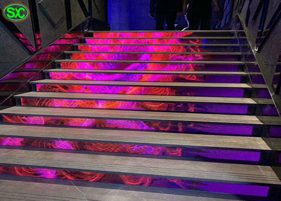 Bon prix Conception économiseuse d'énergie LED d'avant de la haute définition P4 d'écran flexible de l'escalier en ligne