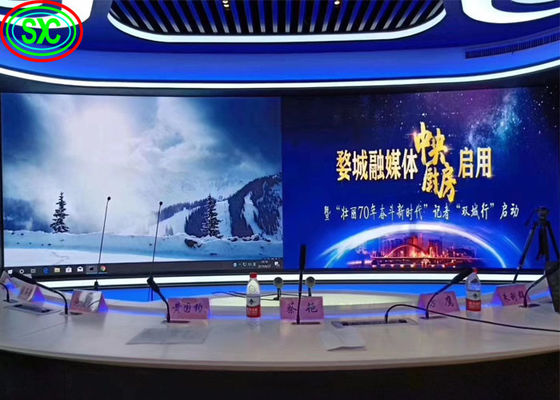 Bon prix Panneau d'affichage LED intérieur durable P4 Nova Star, mur vidéo LED SMD intérieur couleur complète, écran LED fixe extérieur en ligne