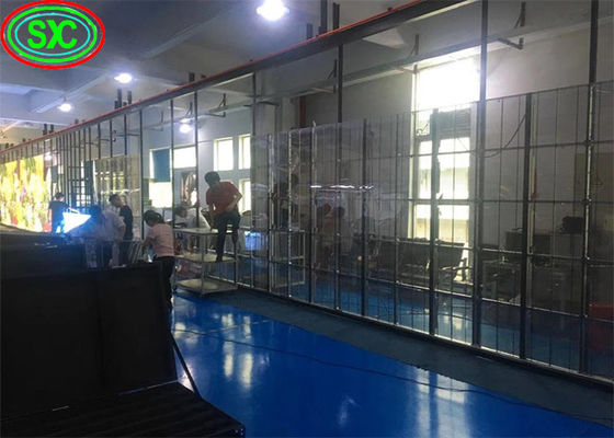 Bon prix Écran LED transparent P3.91-7.82 500x1000mm 5000cd/m2 en ligne