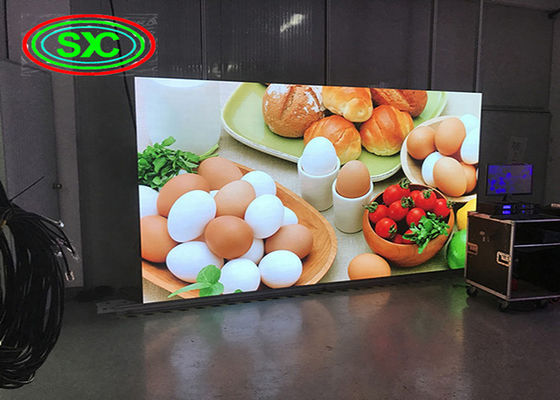 Bon prix L'affichage à LED polychrome d'intérieur de P5 Accrocher en aluminium de Cabinet de moulage mécanique sous pression installé en ligne