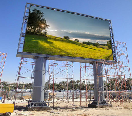 Bon prix Le champ de sport polychrome de 8500nits P10 a mené l'affichage ISO2001 en ligne