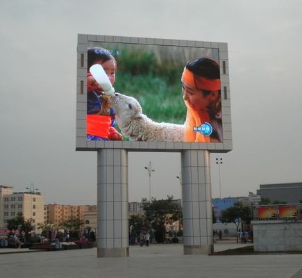 Bon prix La cabine imperméable extérieure de location de l'affichage à LED P5 IP68 640X640MM a mené l'écran visuel de mur RVB polychrome 3 DANS 1 SMD2121 800Hz en ligne